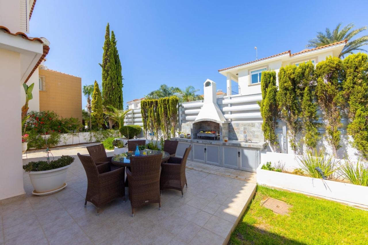 Protaras Sunrise Zen Seafront Villa エクステリア 写真