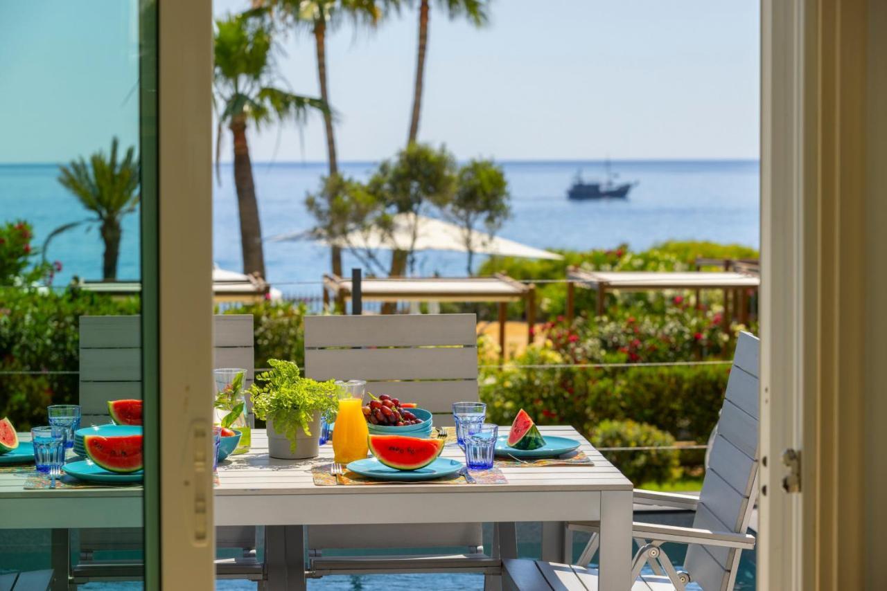 Protaras Sunrise Zen Seafront Villa エクステリア 写真